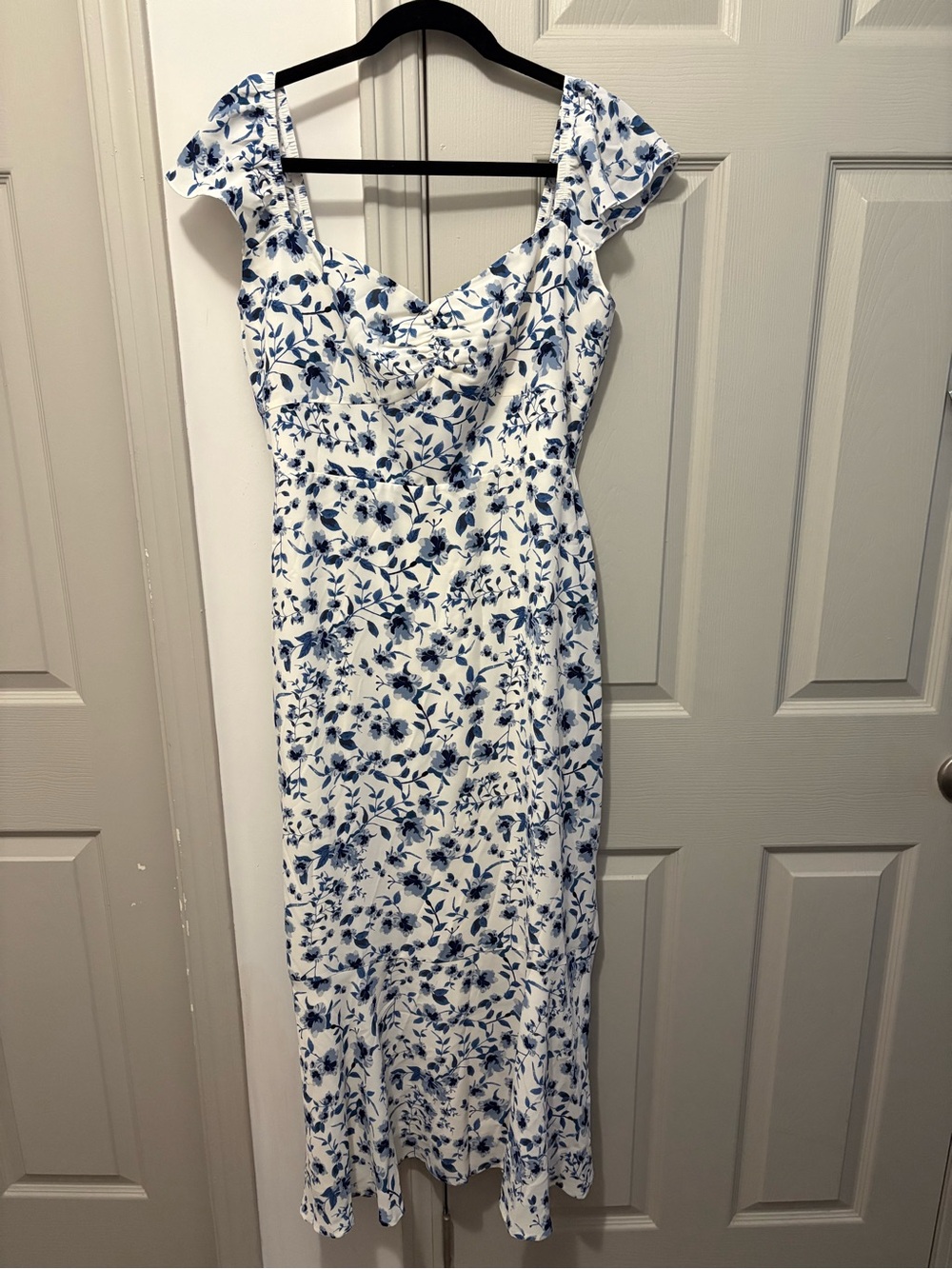 Park & Fifth Eau Claire Dress White Midi Dress with Blue Floral Print